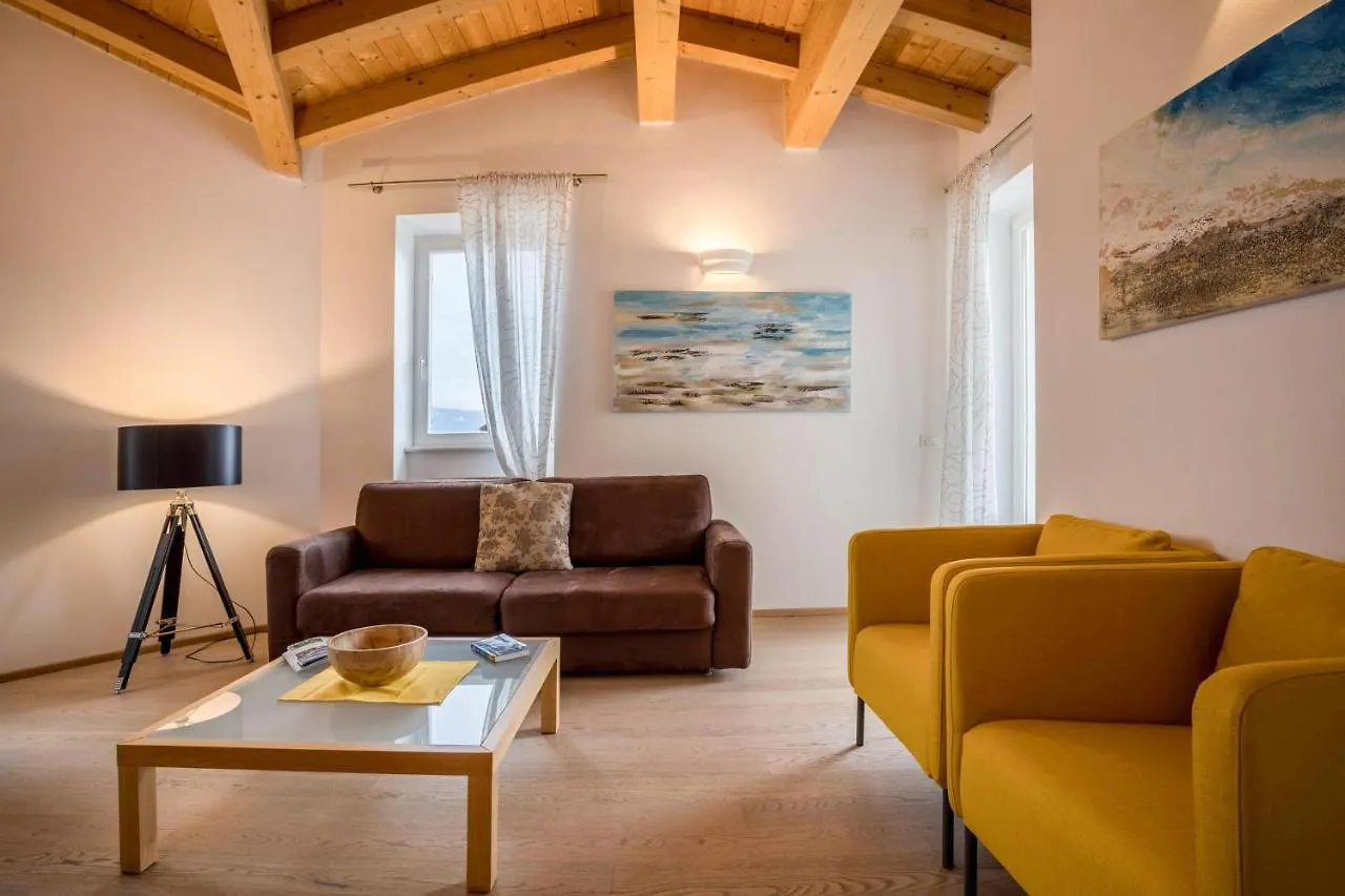 טיניאלה Residence La Villa Cuore 0*,